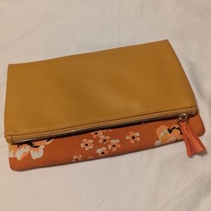 ⭐4 for $20 Sale⭐ Rachel Pally Yellow and Orange Floral Reversible Clutch